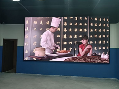 長(zhǎng)沙開福區(qū)P2室內(nèi)全彩顯示屏完成